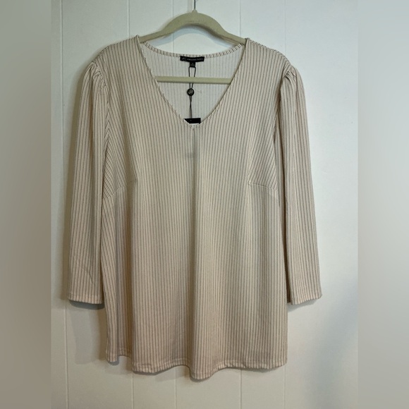 Adrianna Papell Tops - Adrianna Papell Cream Relaxed Blouse